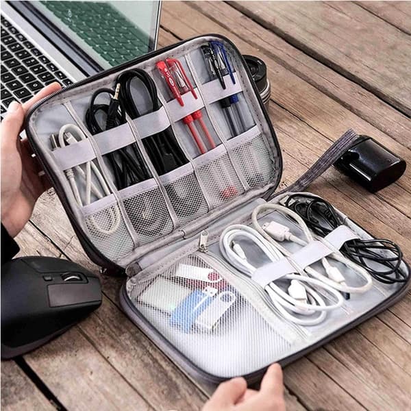 Sort universal RV-organiseringstaske – til kabler, USB-stik, opladerkabler