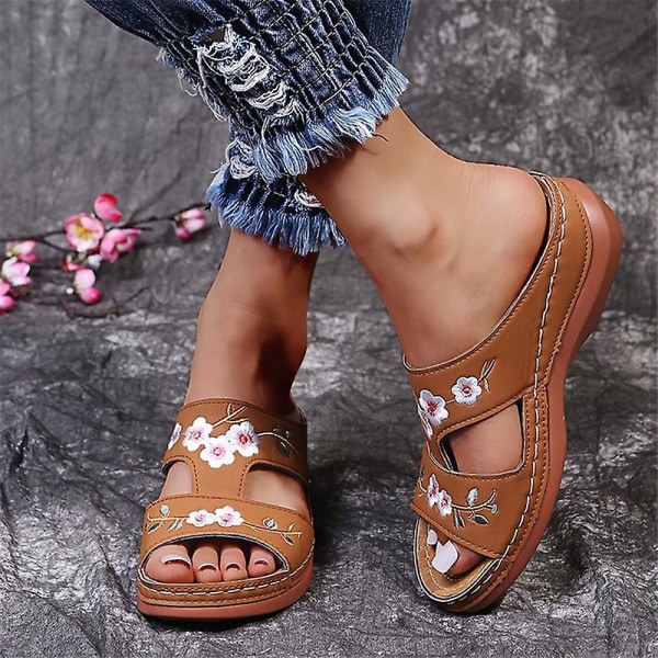 Ortopediska Bloom-skor för kvinnor med öppen tå sandaler Platttofflor för damer Sommar Strand Gummi Mjuk sula Brown 36