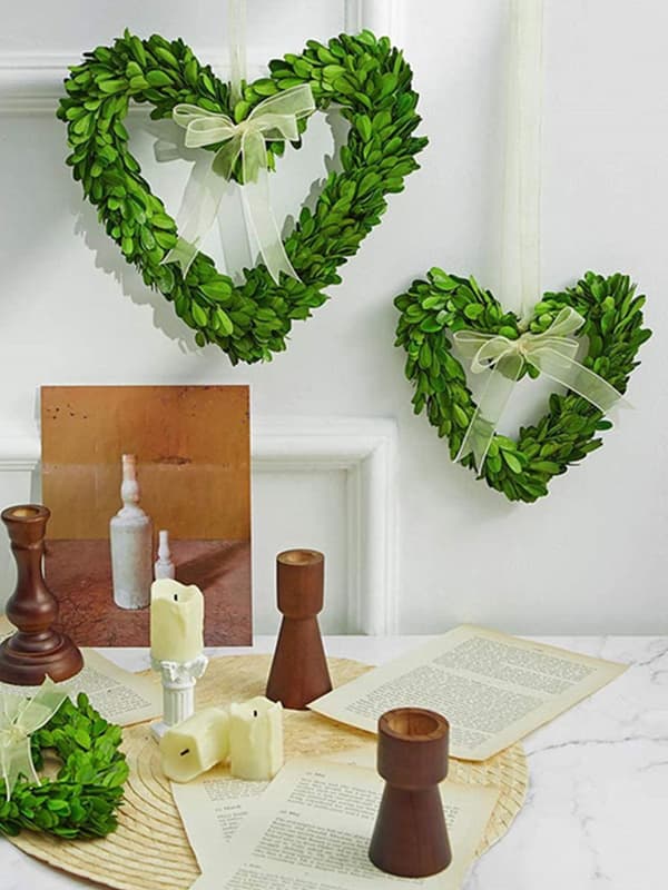 Metal Flower Wreath Frames, Heart-Shaped Wire Wreath Frame for DIY Holiday and Wedding Decorations, Smooth Surface with Durable Design, Solid