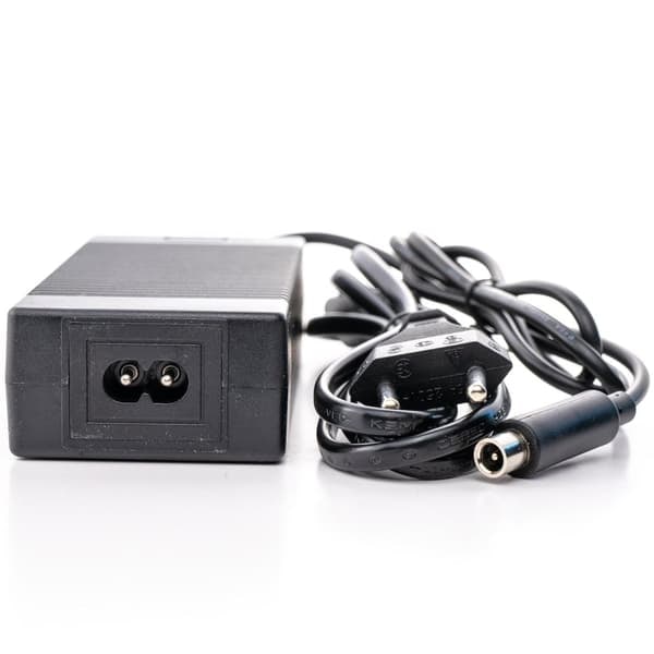 Lader for Xiaomi Scooter Elsparkesykkel - 42V 2A - M365, Pro 2, Essential