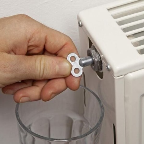 TS-Universell luftningsnyckel för radiator: Set med 2 luftningsnycklar för enkel uppvärmning, idealisk för alla radiatorer - Hylsnyckel