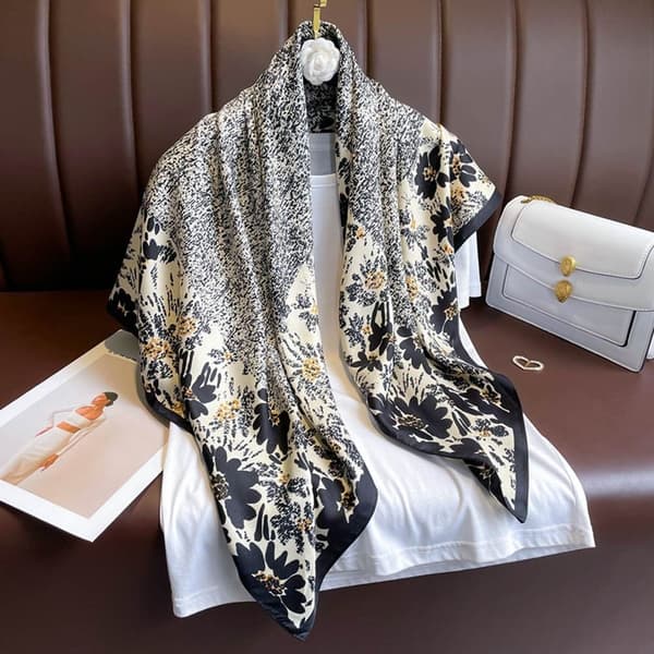 Strandsjal 90x90cm Sidenscarf 9 9