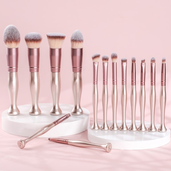 Makeupbørster Stående Premium Syntetisk Foundation Puder Concealere Øjenskygger (14rose)
