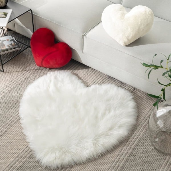 Off White Hjerteformede Pute, Kunstig Kaninpels 3D Fluffy Hjerteformet Dekorativ Pute, Plysj Myk Pute Gave til Barn Stue og Sof...