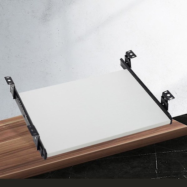 Uttrekkbar tastaturhylle for datamaskin, under skrivebord