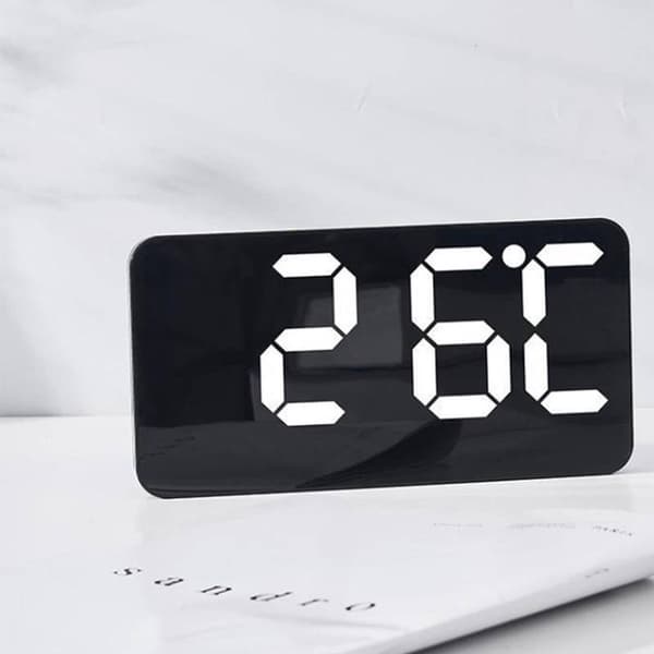 Röststyrd digital väggklocka, LED-display med temperatur, datum/veckodag, dubbla larm, snooze, 12/24-timmars för sovrum, grön