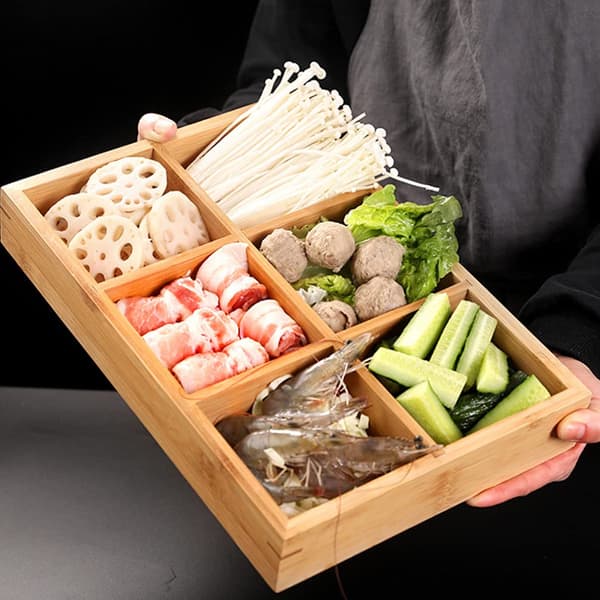 Serveringsbakke i træ med 6 rum, opdelt snackfad og køkkenorganisatorfad (natur) Six-compartment tray
