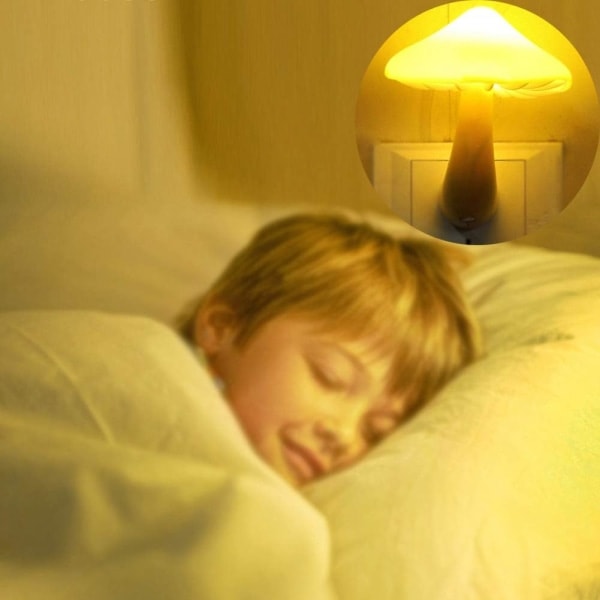 Energibesparende sensor natlampe i form af en svamp med et gult stik med en gennemsnitlig levetid på 50.000 timer