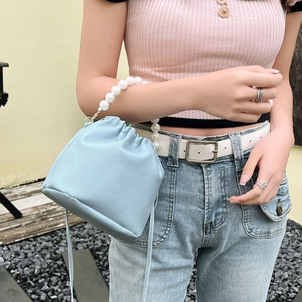 Axelväskor Crossbody-väska GUL