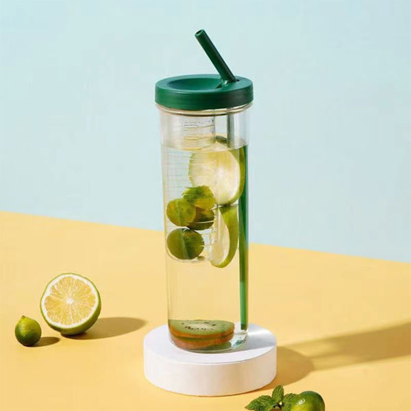 700 ml halmkopp transparent plastflaska med halmport