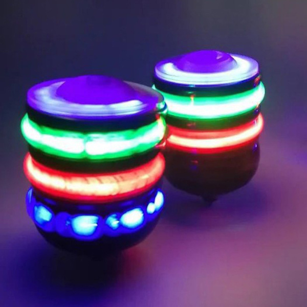Morsom fargerik Flash LED-lys snurrende topp barn musikk omfang tre lysende musikkleke