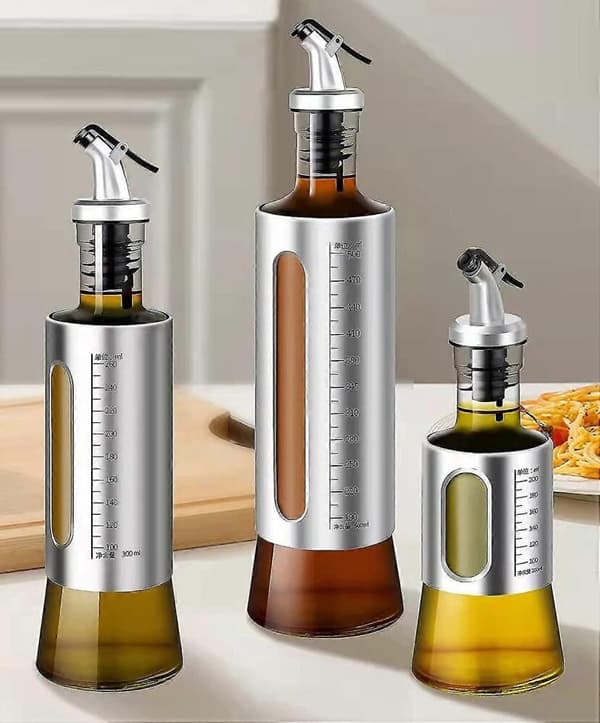 2 stk. olieflaske med tud og tragt. 2 stk. 300 ml eddikeolieflaske 300 ml olivenoliedispenser