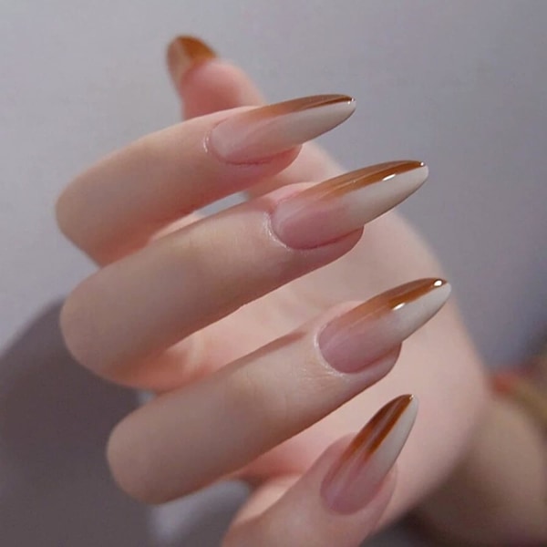 Franska kisttryck på naglar för kvinnor Glansigt omslag Falska naglar Ballerina nagelkonst DIY Akryl falska nagelspetsar Stick on naglar 24 st
