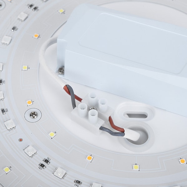 Elegant Smart Belysningssystem, Dimbar med App-styrning, Kraftfulla Funktioner Inklusive Intelligent Kontroll och Röststyrning, Energieffektiv LED