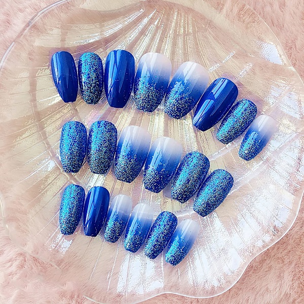 Medium Coffin Press on Nails, Blå Gradient Fake Nails, Glitter
