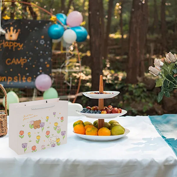 2 st presentpåsar för baby, presentpåse i papper för nyfödd, baby, presentinslagning babyshowerpåse