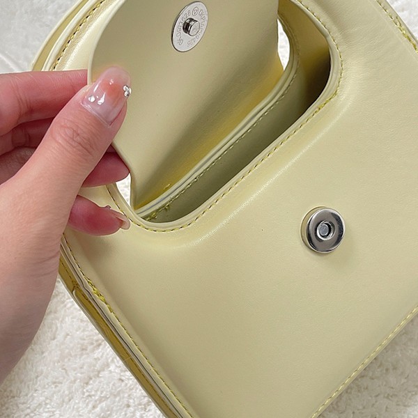 Dam Mini Handväska Liten Tote Väska PU Läder Avtagbar Kedjerem Väska Magnetisk Design Gul Fri Storlek