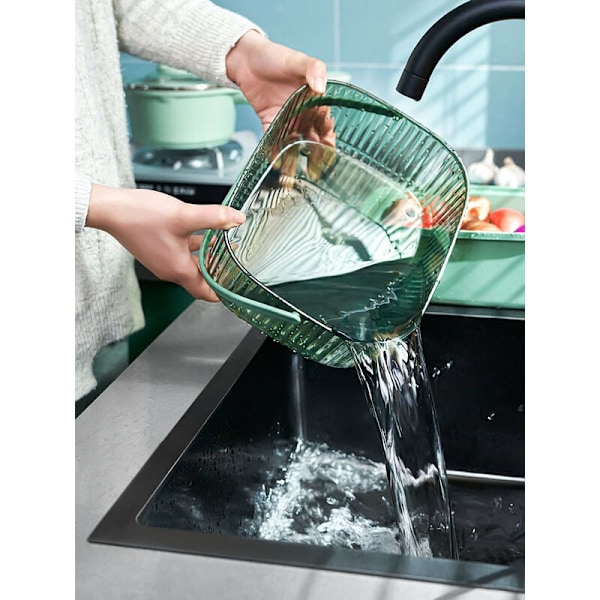 Grön Plast Balja för Disk, Din Bästa Lösning för Mångsidiga Hushållssysslor, Designad för Hållbarhet och Enkel Användning