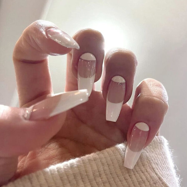 Franska kisttryck på naglar för kvinnor Glansigt omslag Falska naglar Ballerina nagelkonst DIY Akryl falska nagelspetsar Stick on naglar 24 st