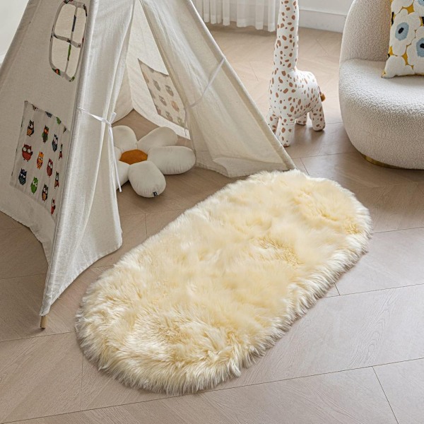 Premium Konstgjord Djurullsmatta, Elegant Beige, Underbart Mjuk 40 X 60 Cm, Året-Runt-Komfort För Sovrum Eller Vardagsrum, Allergivänlig Med