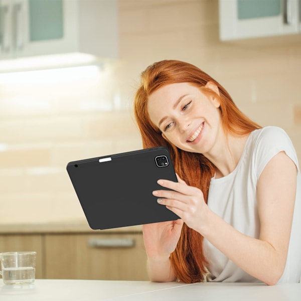 Fodral för iPad Pro 11 tum med inbyggd pennhållare, Slim Trifold Smart Cover, mjukt PU-läder, TPU-baksida, stöd för 2:a generationens penna laddning, Auto