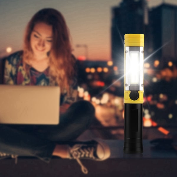 Hög ljusstyrka LED ficklampa utomhus COB arbetslampa ficklampa med magnet