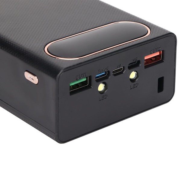 L16 16x18650 DIY Power Bank 2 USB-lähtöä 22,5 W:n pikalataus Akun kotelo LCD-näytöllä ja Micro Type C -tulolla Musta