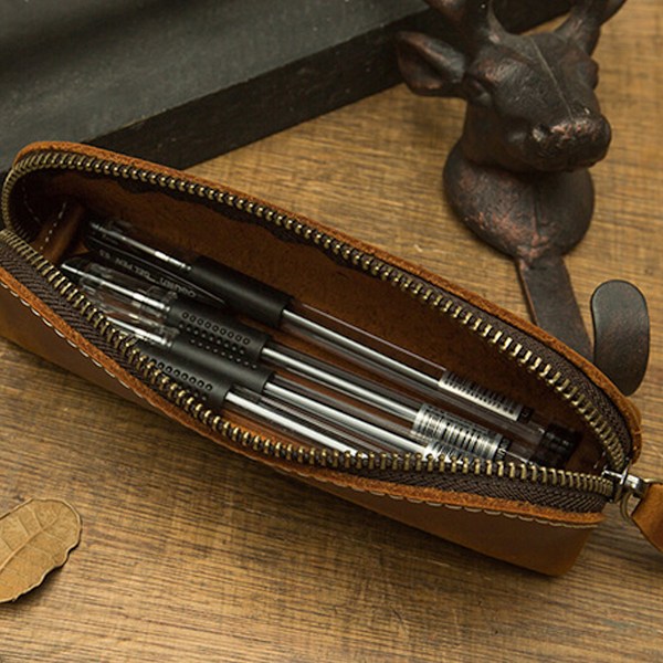 Pennfodral i läder, slitstarkt PU-läder med elegant vintagestil, smidig metallblixtlås säkerställer enkel åtkomst (Svart)