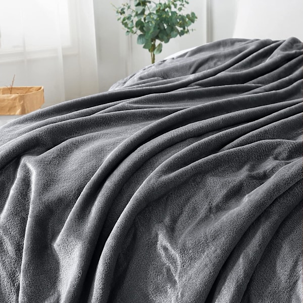 Fleecefilt för mysiga stunder, ultramjuk lättviktig användning året runt, mångsidig inomhus- och utomhusfilt, mikrofiberfleece, perfekt present i