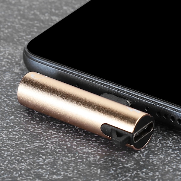 2 stk 2 i 1 TypeC til 3,5 mm Assist Audiokabel Lader Headset Distributør Adapter (d'or)