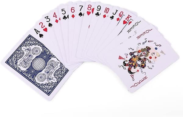 12 kortlekar med spelkort (6 blå och 6 röda)