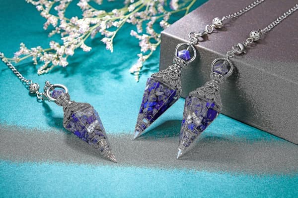 Chakra Crystal Pendel Hexagonal Reiki Healing Crystal Points Ädelsten Dowsing Pendel för spådom Scrying Wicca Lapis Lazuli