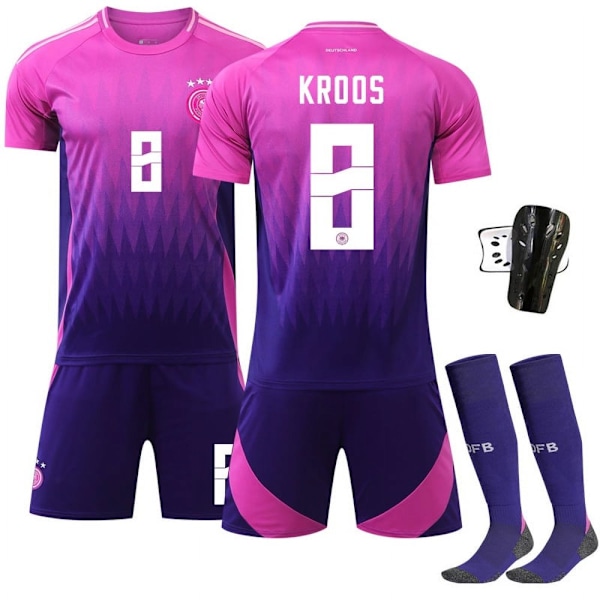 2024 Tysk borta rosa tröja EM landslag fotbollskläder nr 13 Mueller nr 8 Kros no.21+socks #20