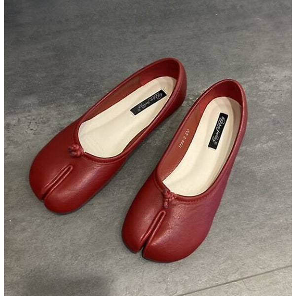 Tabi Ninja Skor Kvinna Mikrofiber Läder Bekväma plattor Delad tå Tofflor Mjuk botten Loafers Rejäla shorts dammockasiner 35-40 red flats 6.5