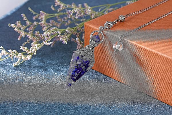 Chakra Crystal Pendel Hexagonal Reiki Healing Crystal Points Ädelsten Dowsing Pendel för spådom Scrying Wicca Lapis Lazuli