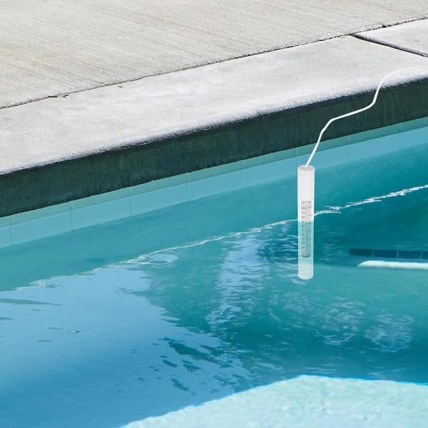 Letlæseligt flydende pooltermometer, velegnet til indendørs spabade og private pools.