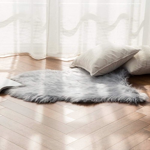 Fuskpäls Mattor, Fårskinnsmatta, Mjuk Luddig Matta för Sovrum Soffa Golv, 60 x 90 cm, Oregelbunden Form, Grå Light Gray
