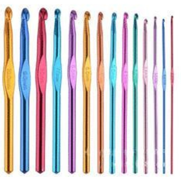 N014 - Set med 14 st. flerfärgade virknålar i aluminium Multicolor one size