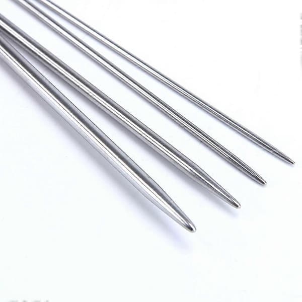 Cirkulära stickor i rostfritt stål för stickning 84 cm silver