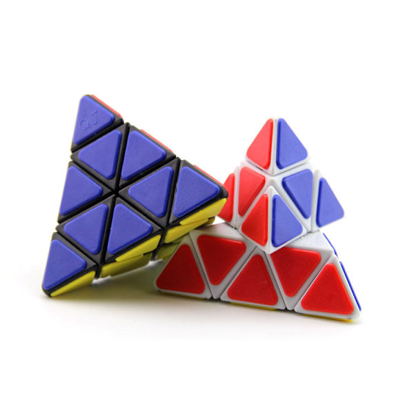 Qiji pyramid patch tävling professionell använder snabb twist slät pyramid alien student pussel kub