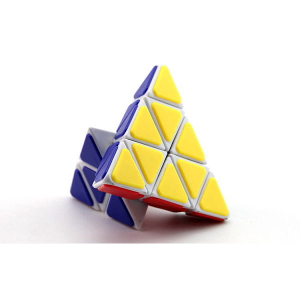 Qiji pyramid patch tävling professionell använder snabb twist slät pyramid alien student pussel kub