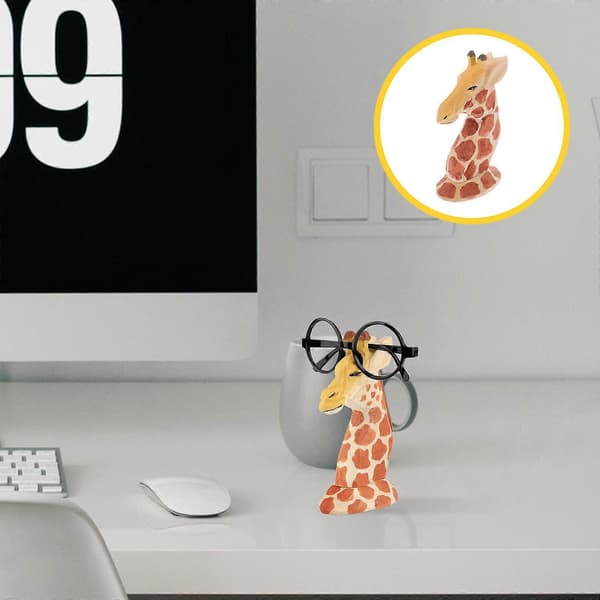 Glasögonställ i giraffdesign i trä för visning
