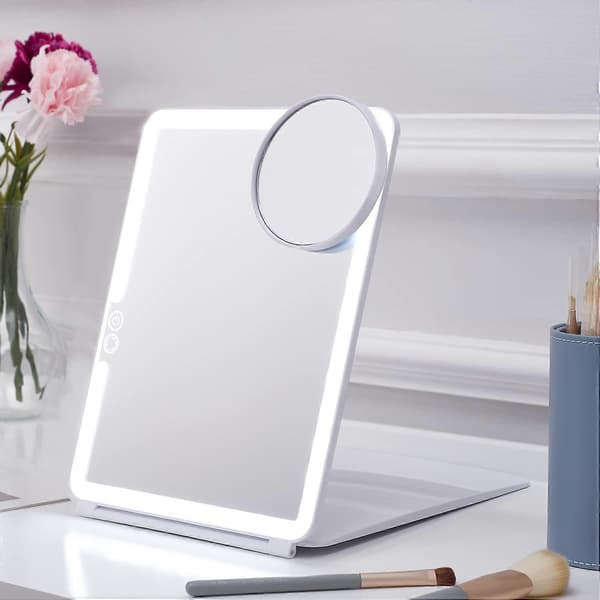 LED-taitettava matkameikkipeili 7x9 tuumaa