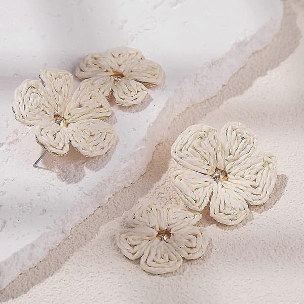 Boho Statement Blomster Raffia Dangle Drop Øreringe, Håndvævede Lette To Blomster Øreringe til Kvinder, Sommertøj, 2,5 Tommer, Stolpebaglukning
