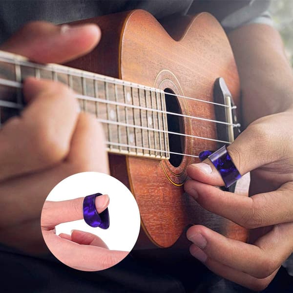 Höger tumplektrum - 12 st celluloid fingerplektrum - lämplig för gitarr, elgitarr, bas etc.-FO-