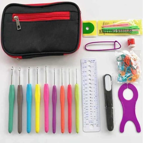 N105 - Set med 9 st ergonomiska virknålar och tillbehör i flera färger Multicolor one size