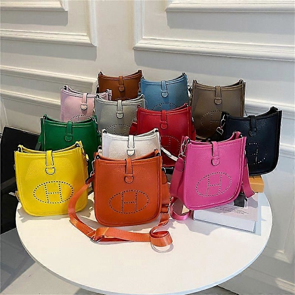 Mode Dam Enfärgad Enkel Liten Fyrkantig Väska Textur Enkel Axel Crossbody PU Bokstav Dam Kan Handväska Orange