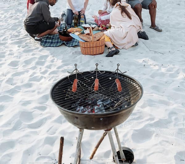 Pølsegriller, Rustfritt Stål Tre Mann Stikkfigur Griller, Morsom Grillgave til Pappa, Menn - 1 stk