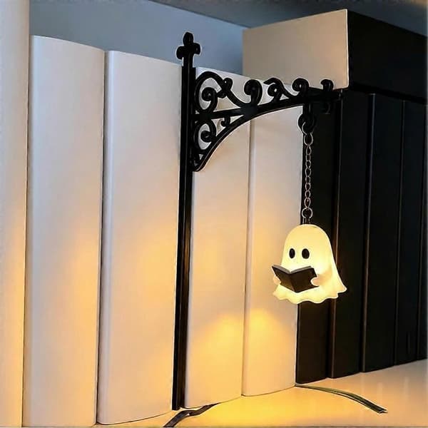 Dekorativt spøgelse, der læser bog, hængende lys, PET-materiale Ghost Hanging Light