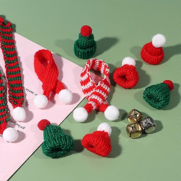 Mini-stickad mössa julgransprydnad handgjord estetik[J]